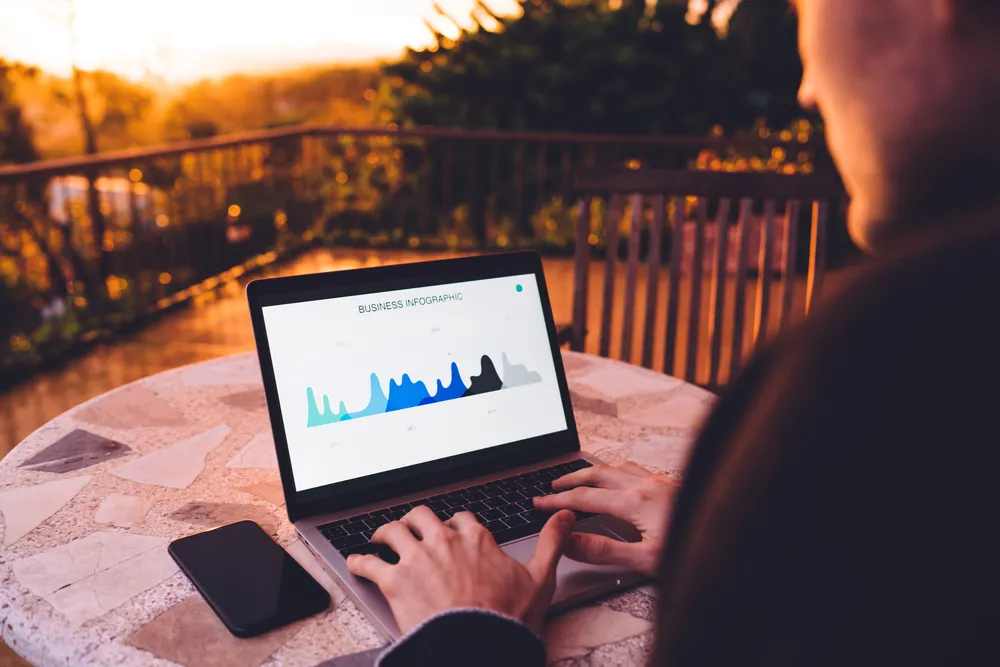 business-man-using-wireless-internet-connection-fo-2025-03-25-04-30-50-utc_resized